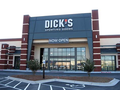 dick's sporting goods in loganville